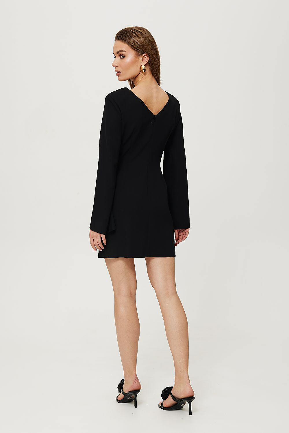  Cocktail dress model 193976 Makover 