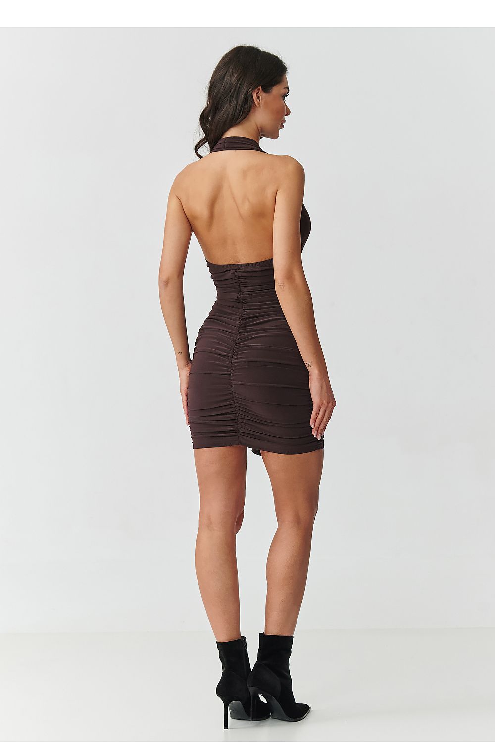  Short dress model 228319 Makadamia 